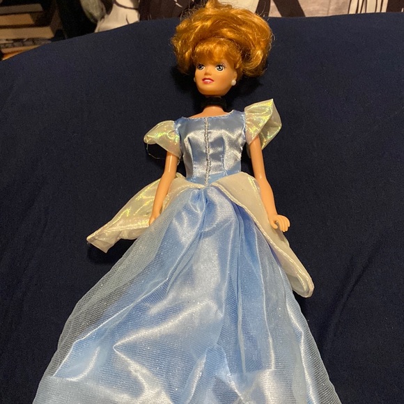 Vintage Disney Cinderella doll - Picture 1 of 3